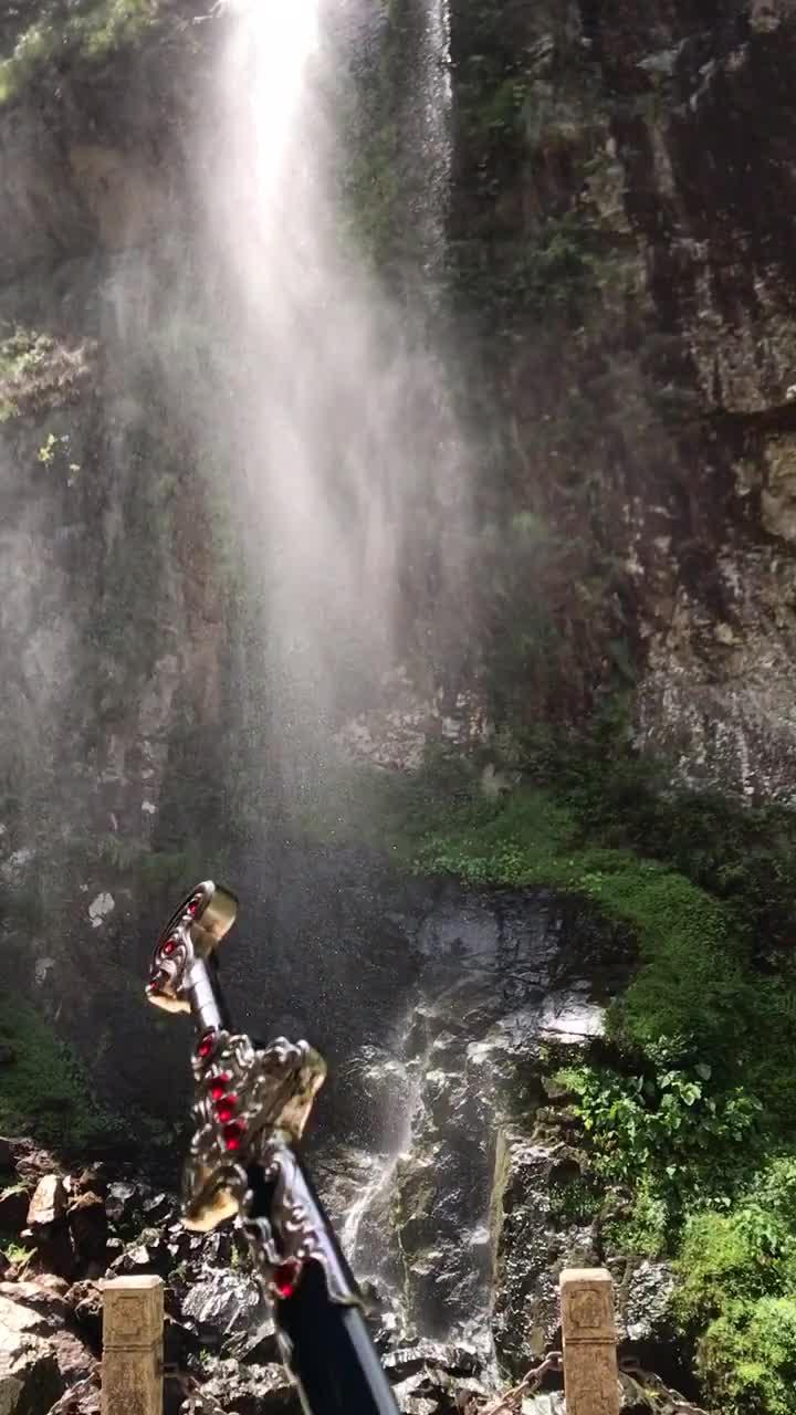 救援水管工